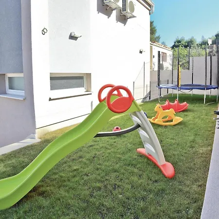 펜션 Zedno With Sea View 12 트로기르