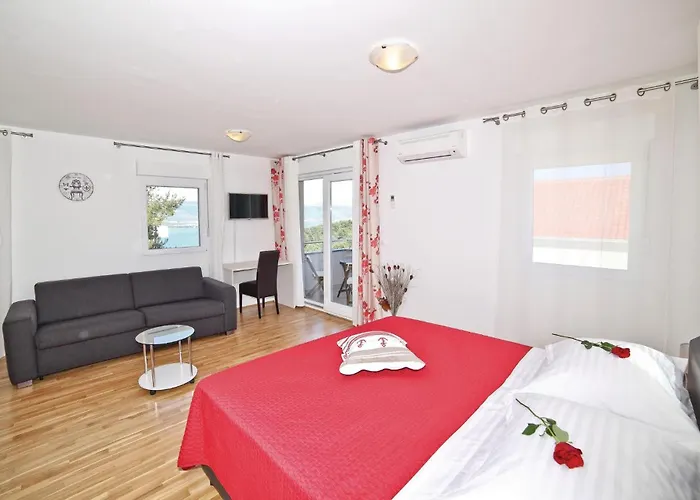 Zedno With Sea View 12 Prázdninový dům Trogir
