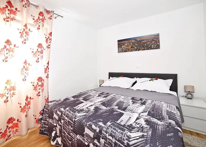 Zedno With Sea View 12 Dom wakacyjny