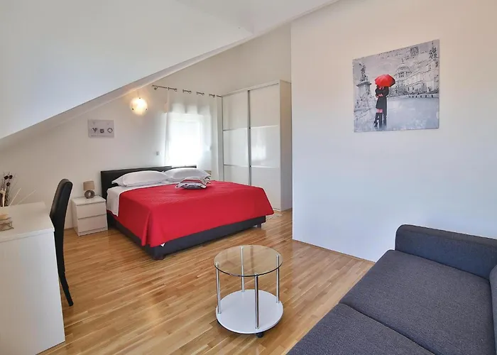 Dom wakacyjny Zedno With Sea View 12 *