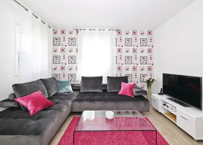 Holiday Home Zedno With Sea View 12 Vikendica Trogir